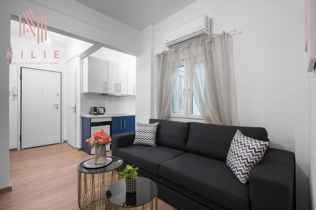 Blue, Nilie Hospitality Mgmt의 연락처